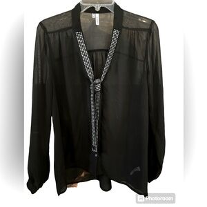 Maurices’s Studio Y sheer button down top with metallic tie detail. NWOT size M.